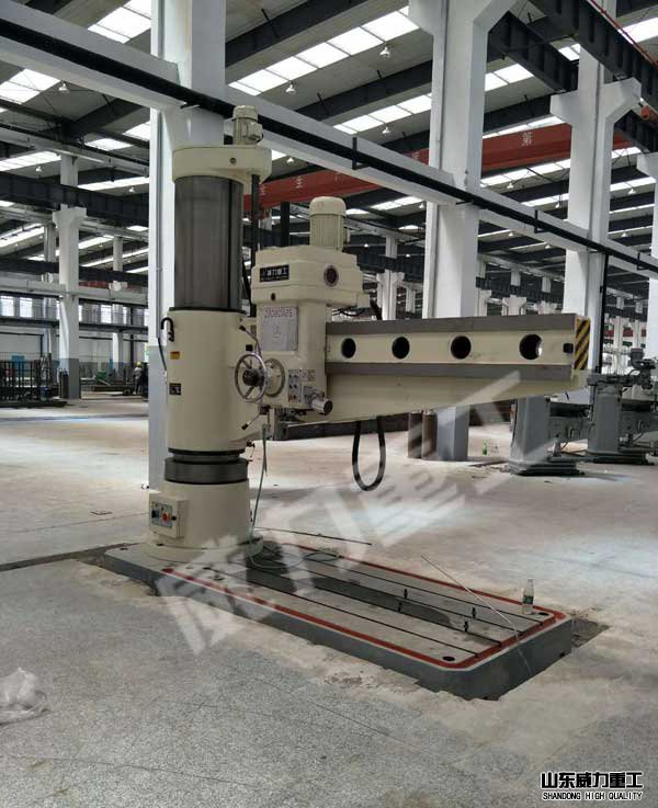 Z3080液壓搖臂鉆安裝現(xiàn)場